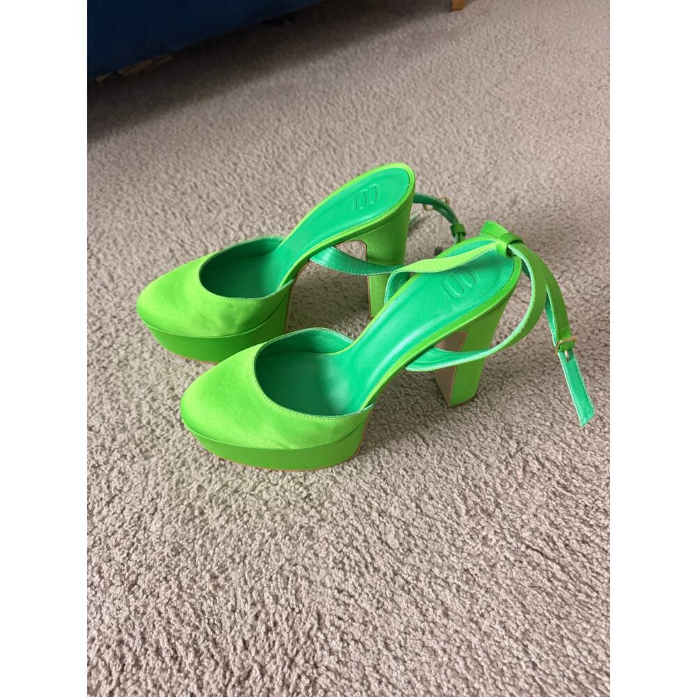 8 By Yoox Like Green Strappy Platform Heels - Picture 1 of 4